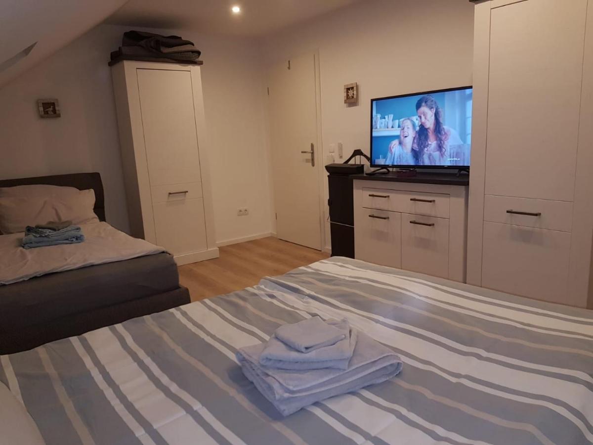 Ferienwohnung Rhein-Main フレールスハイム・アム・マイン エクステリア 写真