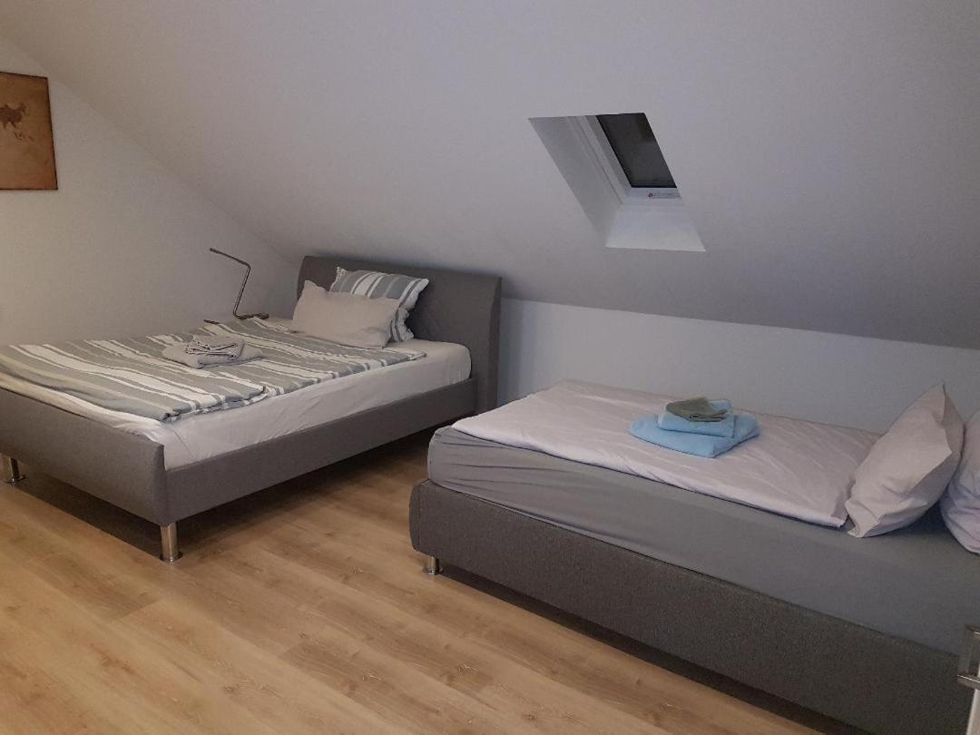 Ferienwohnung Rhein-Main フレールスハイム・アム・マイン エクステリア 写真